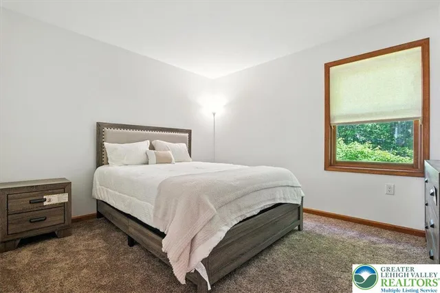 $475,000 | 190 Sandlewood Drive, East Stroudsburg, PA 18301