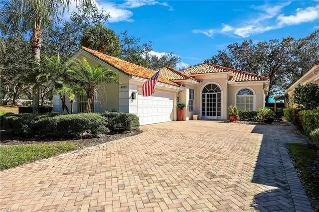 $722,899 | 5972 Via Bella Court, Naples, FL 34109
