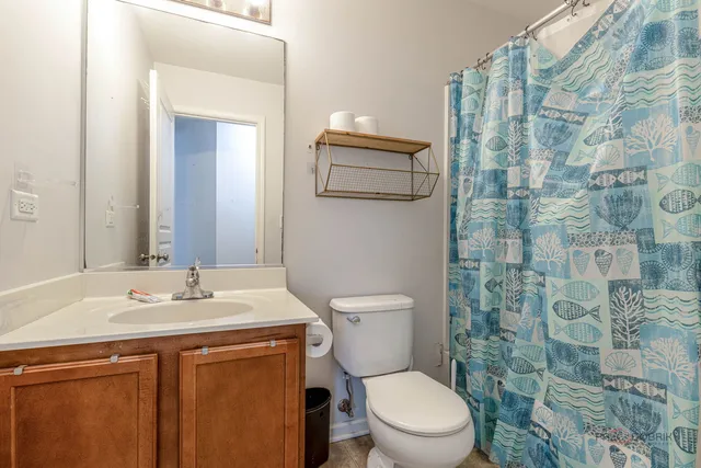 $284,750 | 13362 Piccaddilly Court, Beach Park, IL 60083