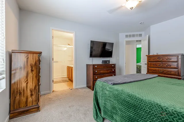 $284,750 | 13362 Piccaddilly Court, Beach Park, IL 60083