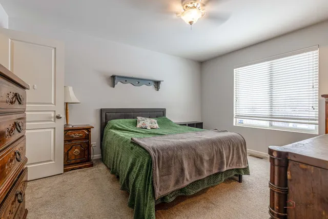 $284,750 | 13362 Piccaddilly Court, Beach Park, IL 60083