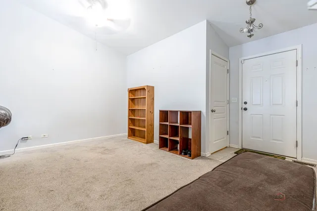 $284,750 | 13362 Piccaddilly Court, Beach Park, IL 60083