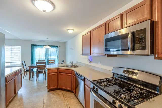 $284,750 | 13362 Piccaddilly Court, Beach Park, IL 60083