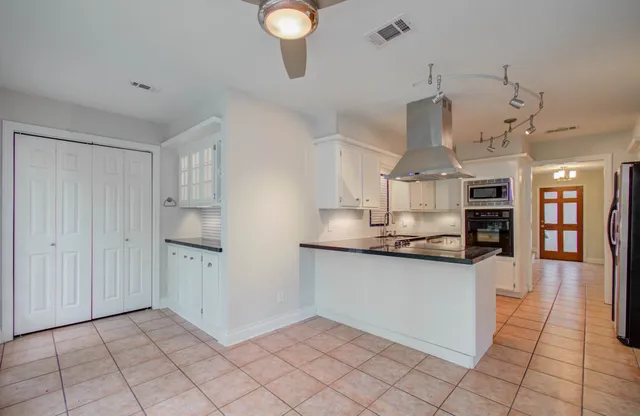 $2,600 | 16209 Wall Street, Jersey Village, TX 77040