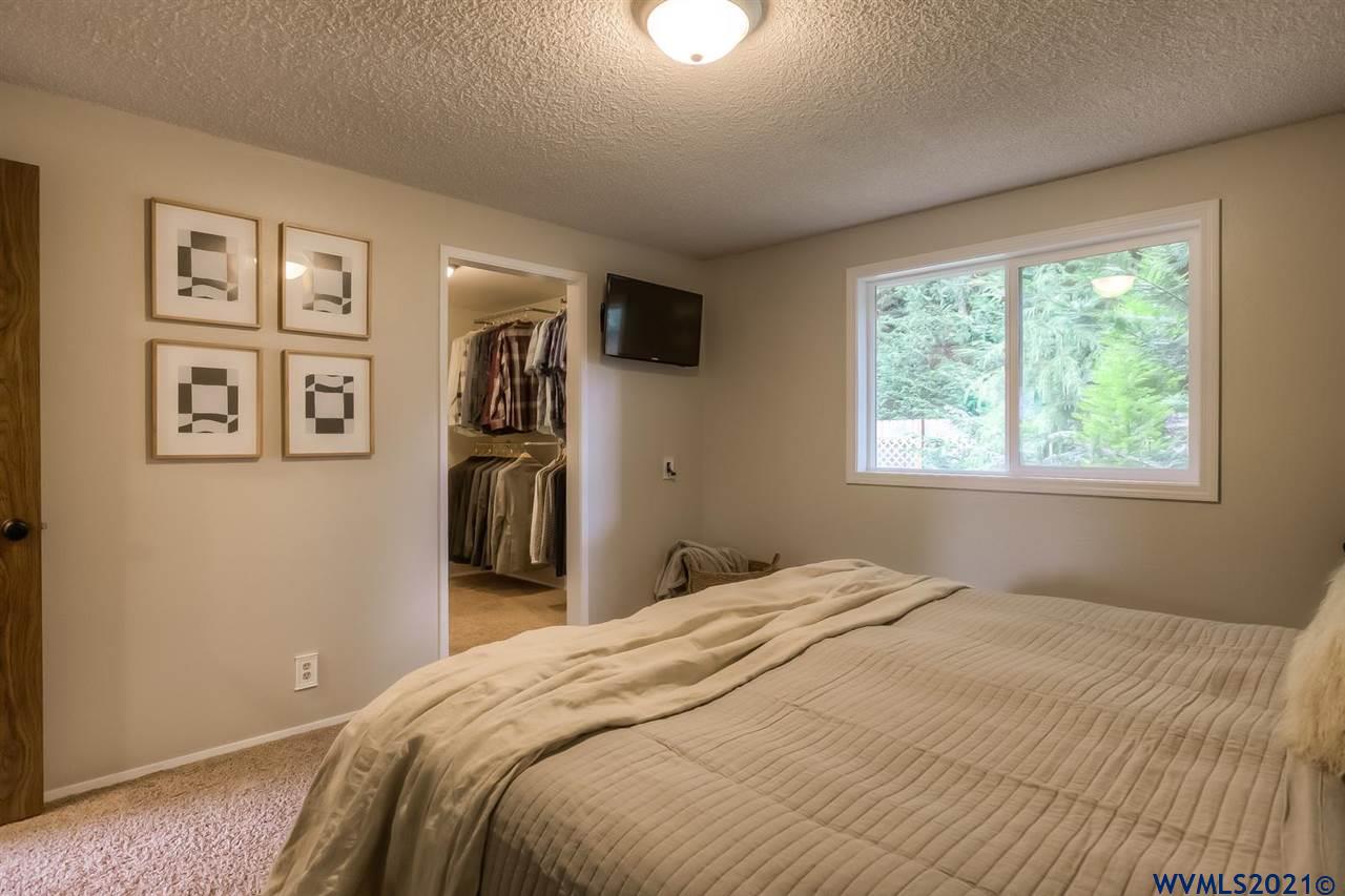 306 Boone Road Southeast Salem, OR 97306 - Photo 17 of 30 Gallery Image 17