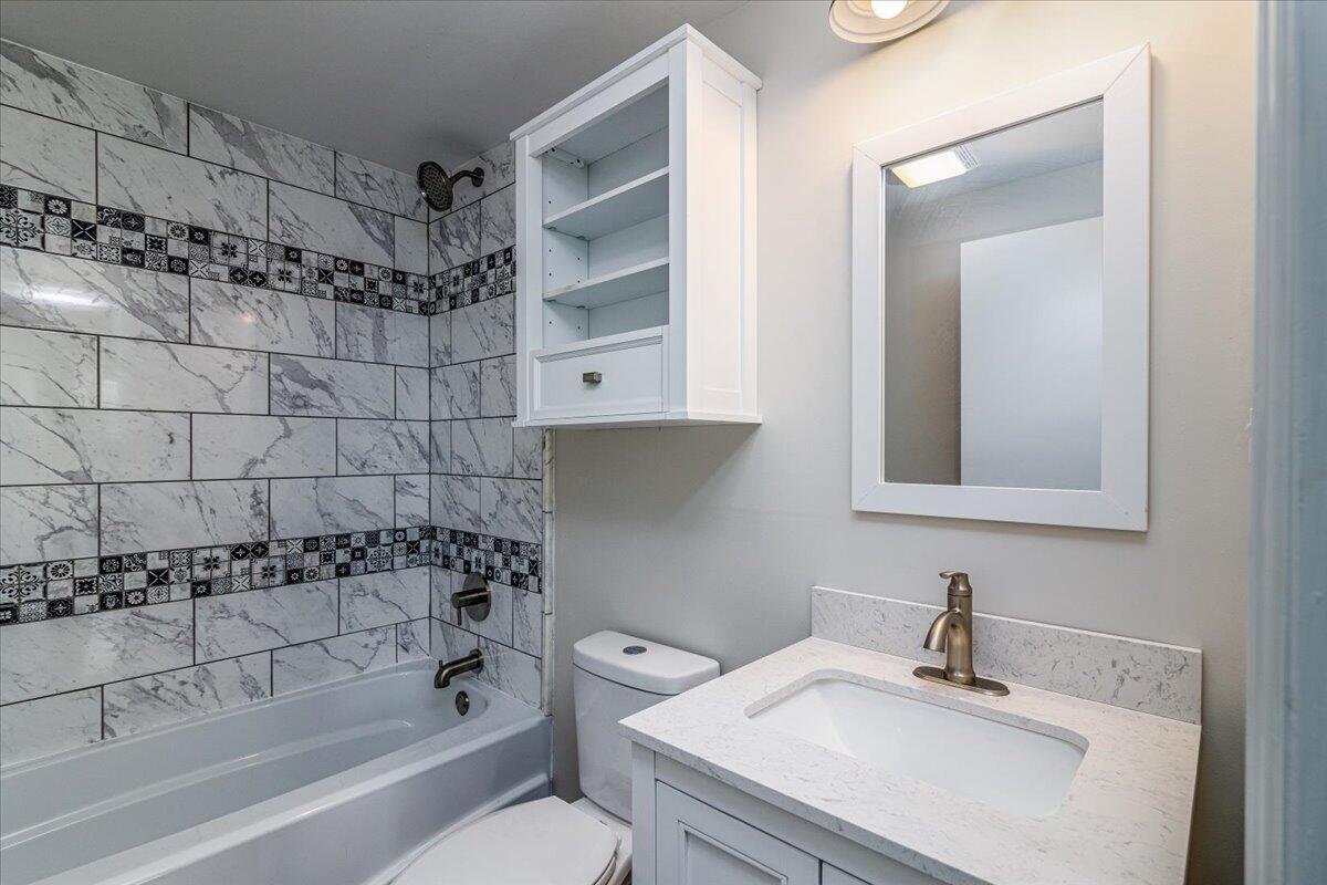 511 Kent Road Wirtz, VA 24184 - Photo 13 of 20 14-14-511 Kent Rd-2225-Edit