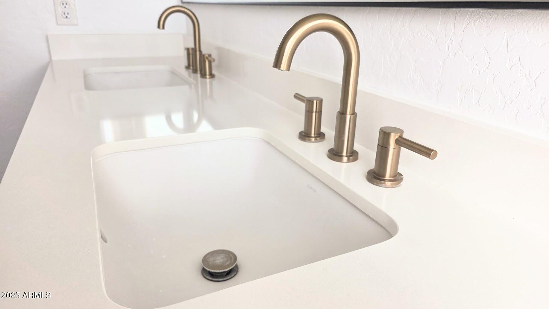 843 West Locust Dr. Chandler, AZ 85248 - Photo 13 of 23 a close view of tap