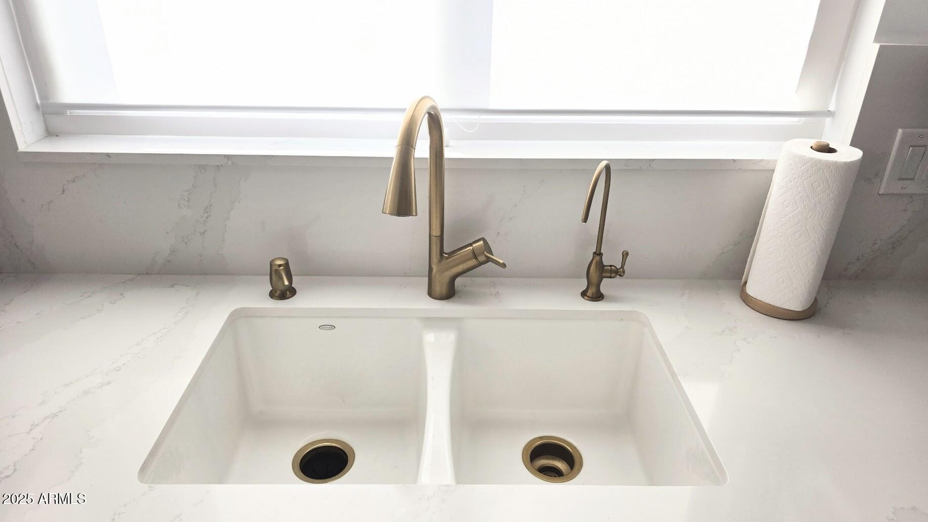 843 West Locust Dr. Chandler, AZ 85248 - Photo 9 of 23 a bathroom with a sink