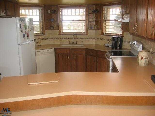 7814 Wildcat Road Croswell, MI 48422 - Photo 11 of 30 31137158-10.JPG