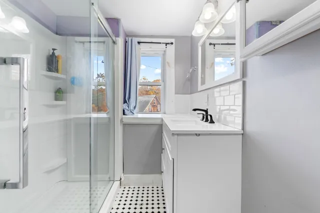 $329,990 | 237 2nd New Hampshire Turnpike, Hillsborough, NH 03244