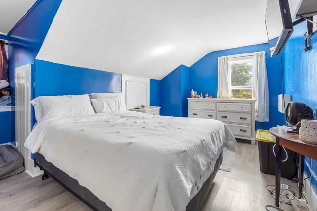 $329,990 | 237 2nd New Hampshire Turnpike, Hillsborough, NH 03244