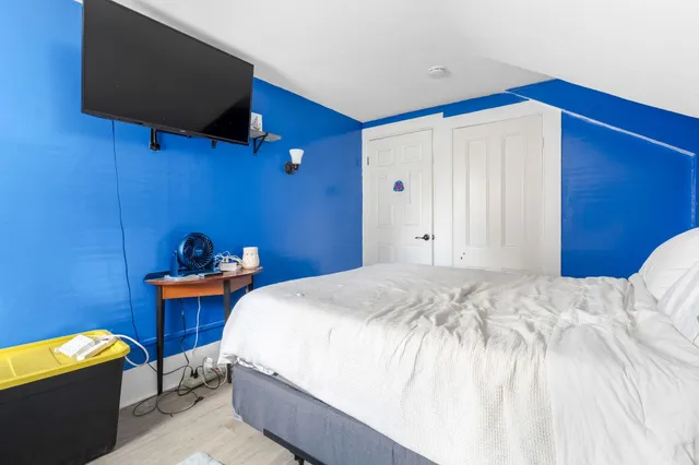 $329,990 | 237 2nd New Hampshire Turnpike, Hillsborough, NH 03244