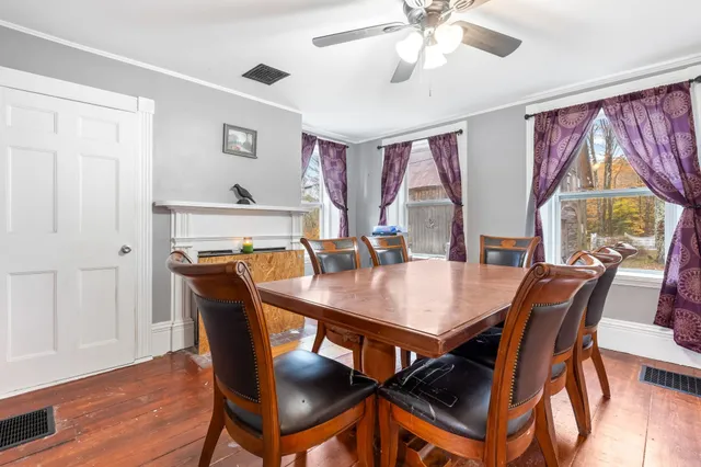 $329,990 | 237 2nd New Hampshire Turnpike, Hillsborough, NH 03244