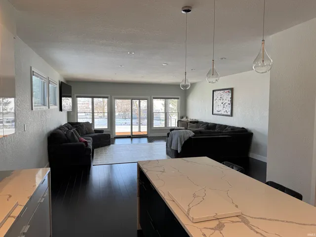 $825,000 | 2131 Boulevard Street, Rochester, IN 46975