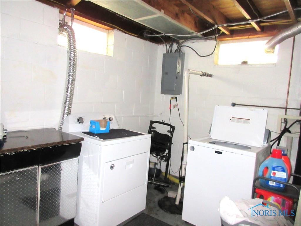 1905 Farnham Road Toledo, OH 43607 - Photo 25 of 29 Gallery Image 25