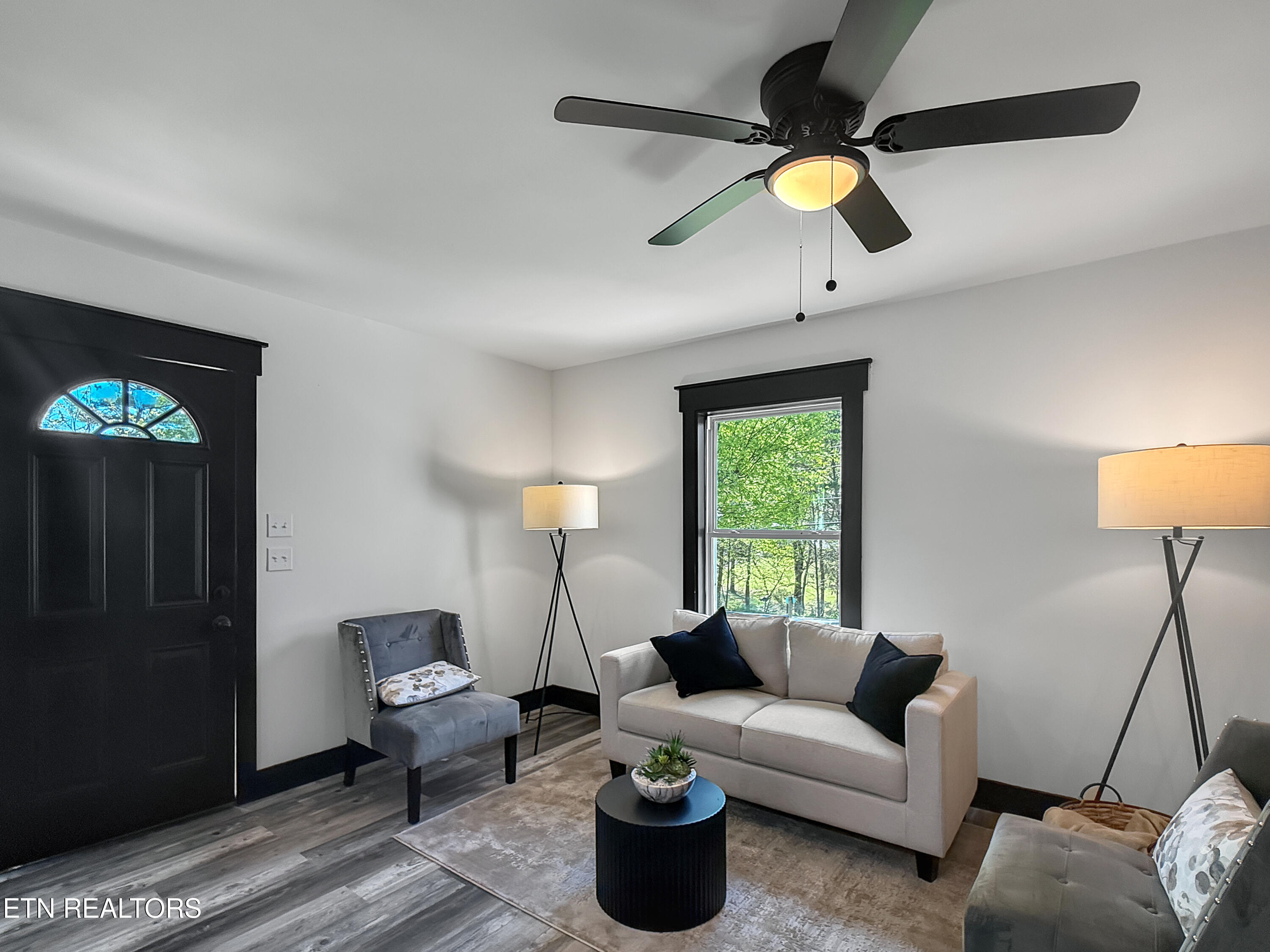 4511 Wildwood Road Maryville, TN 37804 - Photo 3 of 13 IMG_0944