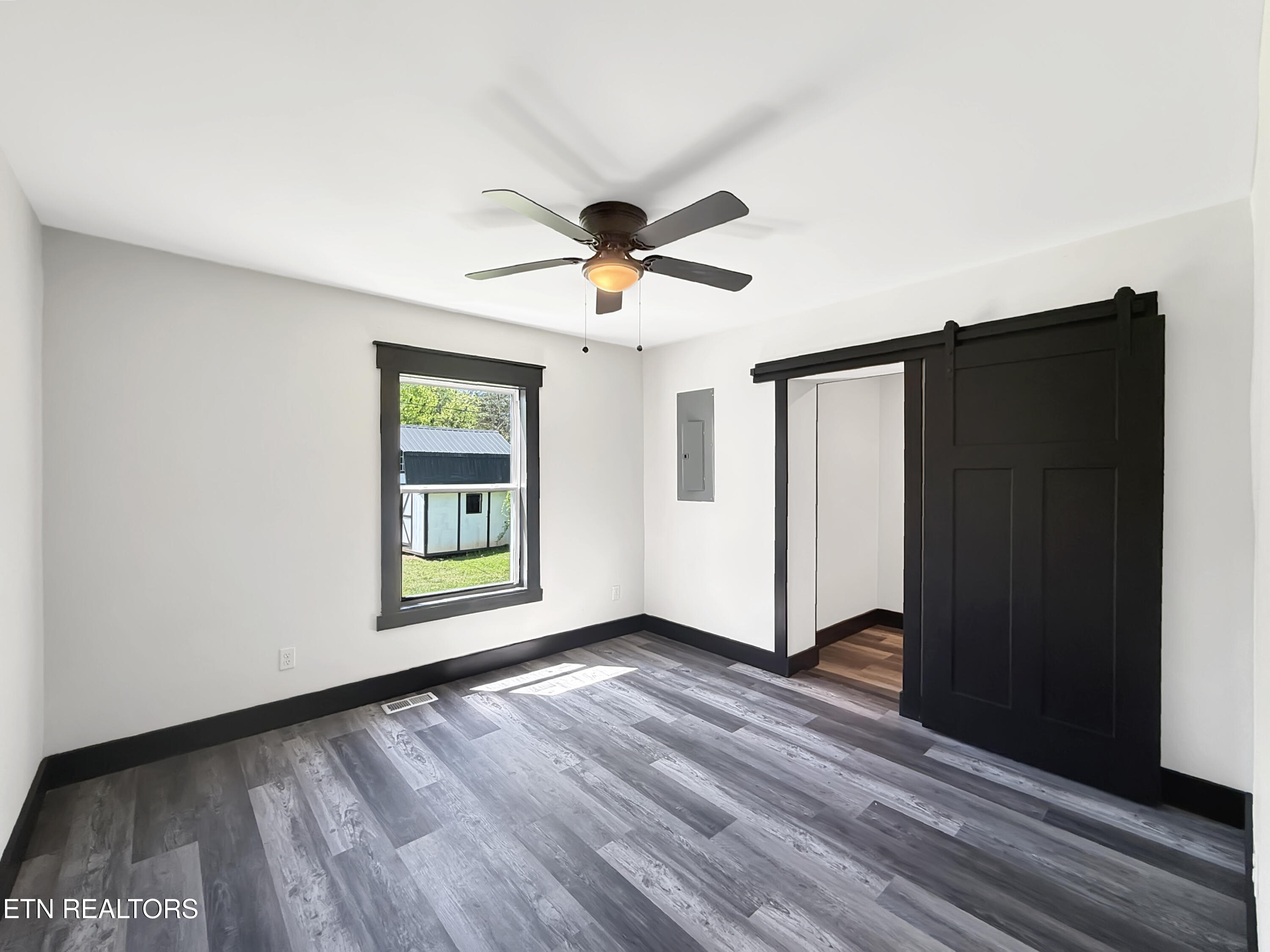 4511 Wildwood Road Maryville, TN 37804 - Photo 9 of 13 IMG_0953