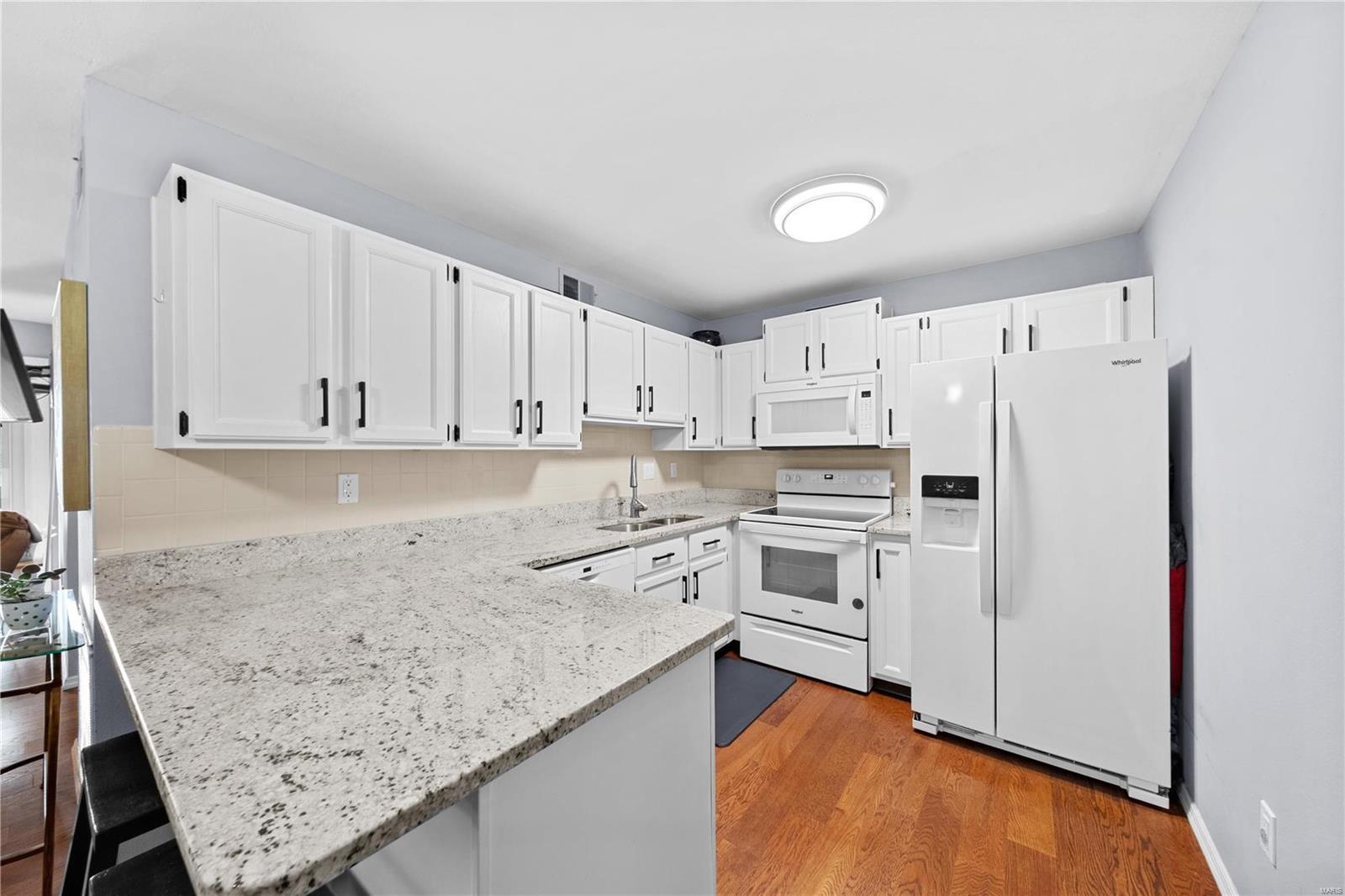 1348 Holgate Drive, Unit G4 Ballwin, MO 63021 - Photo 12 of 31