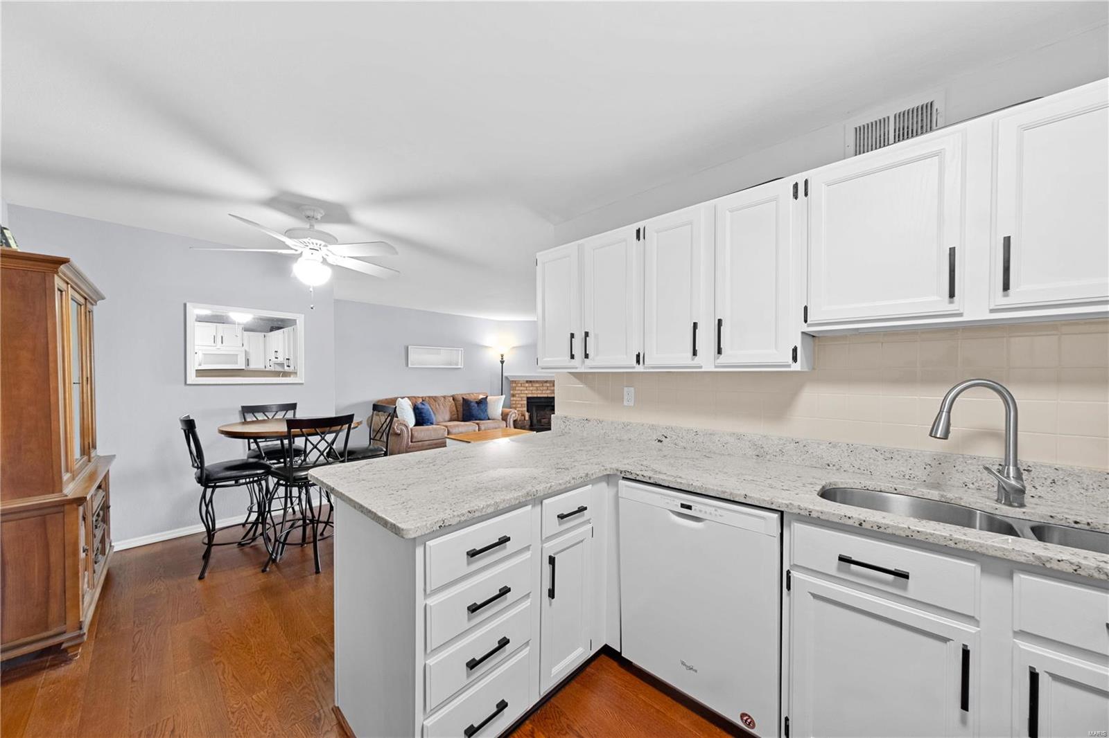 1348 Holgate Drive, Unit G4 Ballwin, MO 63021 - Photo 13 of 31