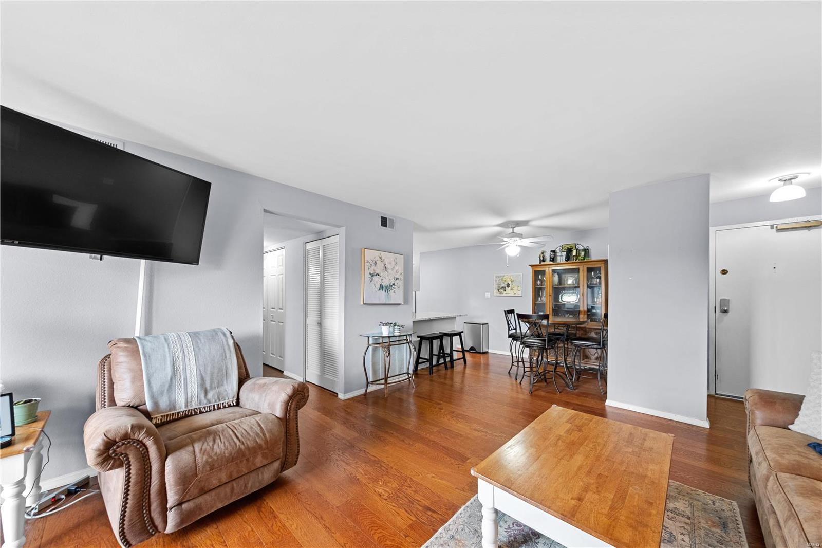 1348 Holgate Drive, Unit G4 Ballwin, MO 63021 - Photo 7 of 31