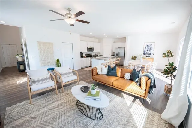 $2,270 | 6462 Waypoint Street, Unit DOVER, Flowery Branch, GA 30542