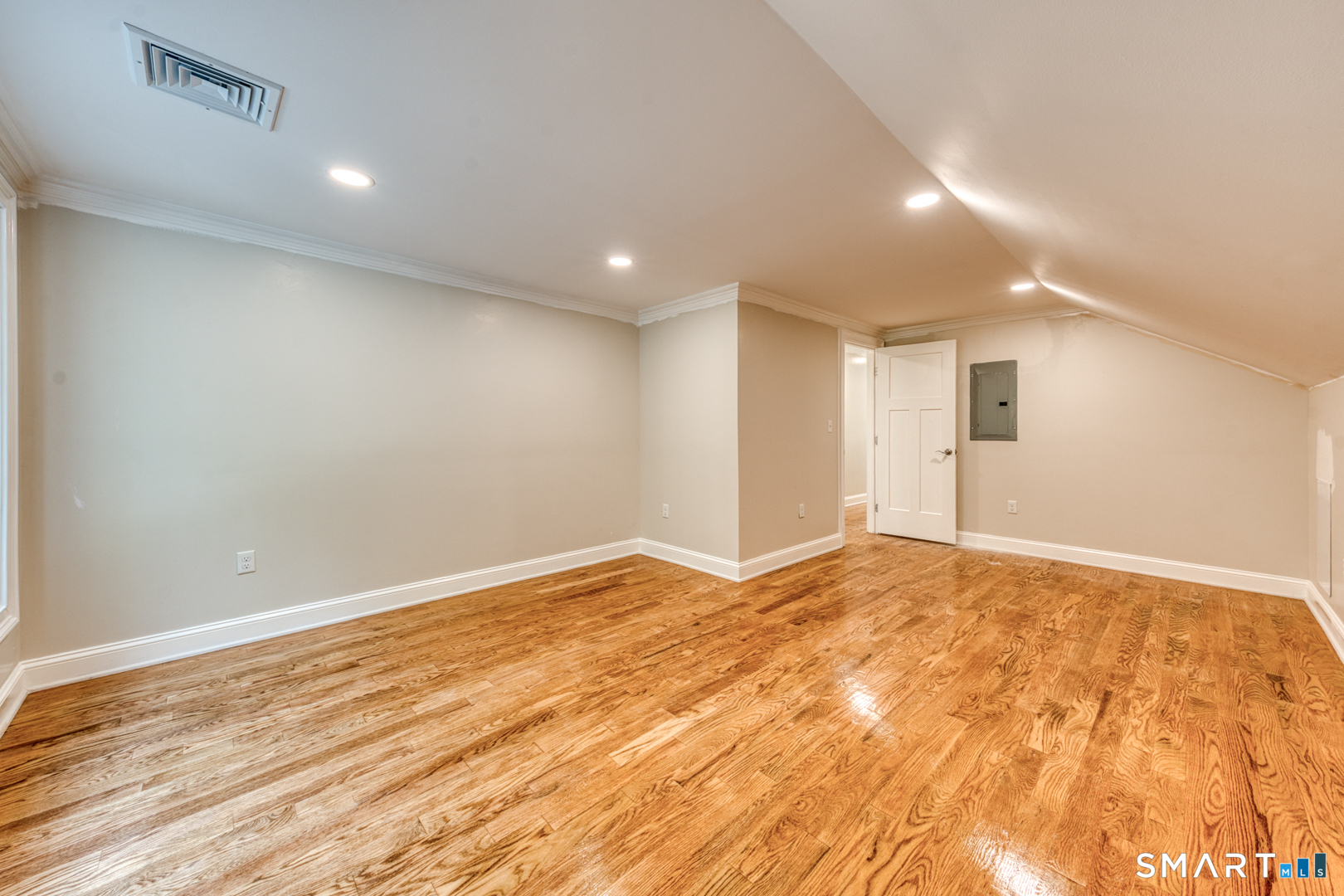171 Oregon Road Meriden, CT 06451 - Photo 27 of 38