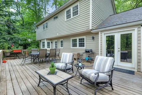$800,000 | 1420 Lafayette Lane Northeast, Marietta, GA 30068