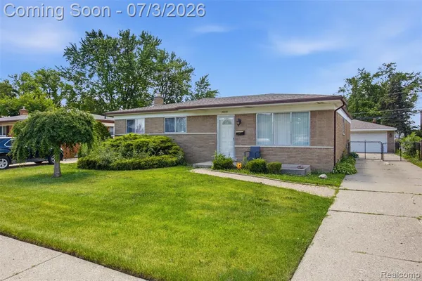 $270,000 | 28445 Bradner Drive, Warren, MI 48088