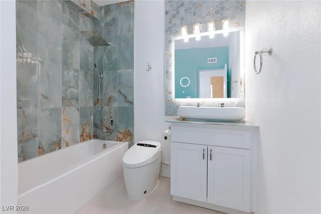 $2,250 | 3008 Lawndale Street, Las Vegas, NV 89121