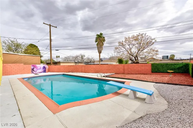 $2,250 | 3008 Lawndale Street, Las Vegas, NV 89121