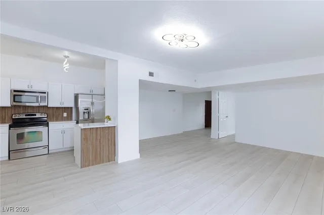 $2,250 | 3008 Lawndale Street, Las Vegas, NV 89121