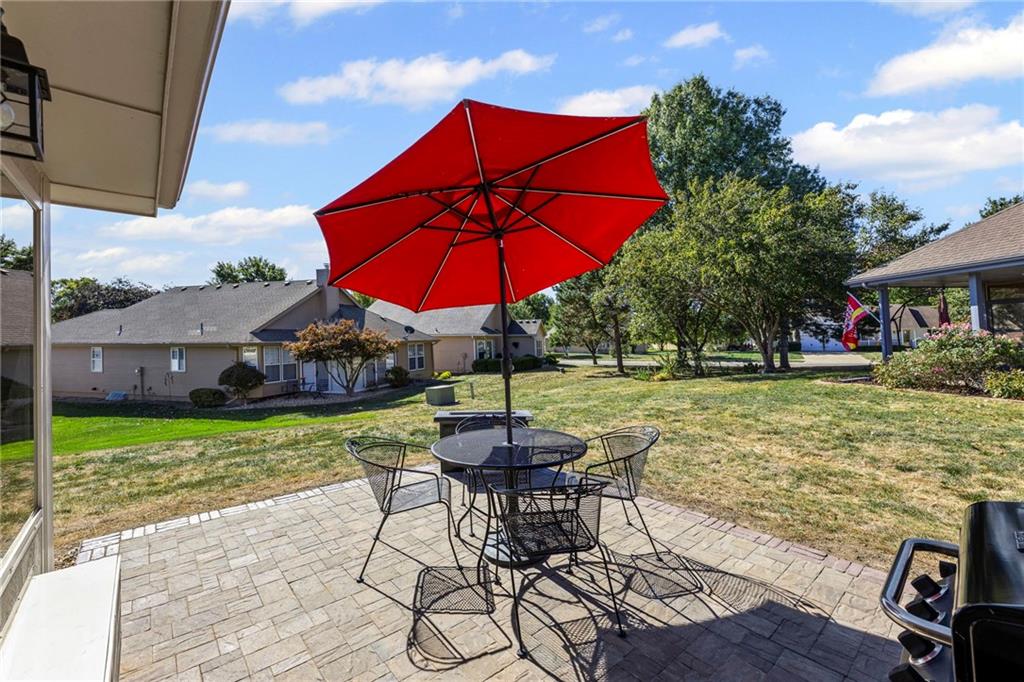 1009 Southwest 7 Street Lee's Summit, MO 64081 - Photo 2 of 22