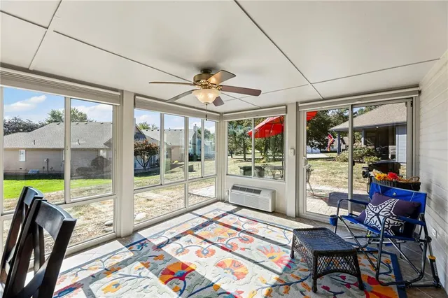 $325,000 | 1009 Southwest 7 Street, Lee's Summit, MO 64081