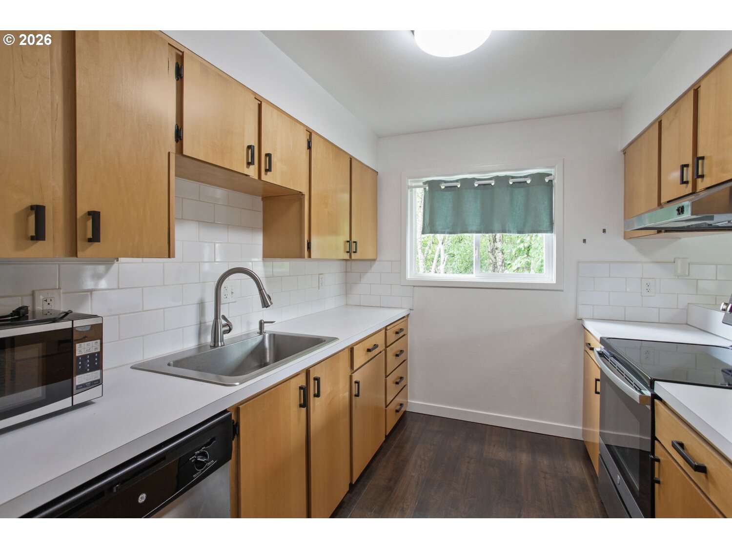 11355 Southwest Springwood Drive Portland, OR 97223 - Photo 13 of 31