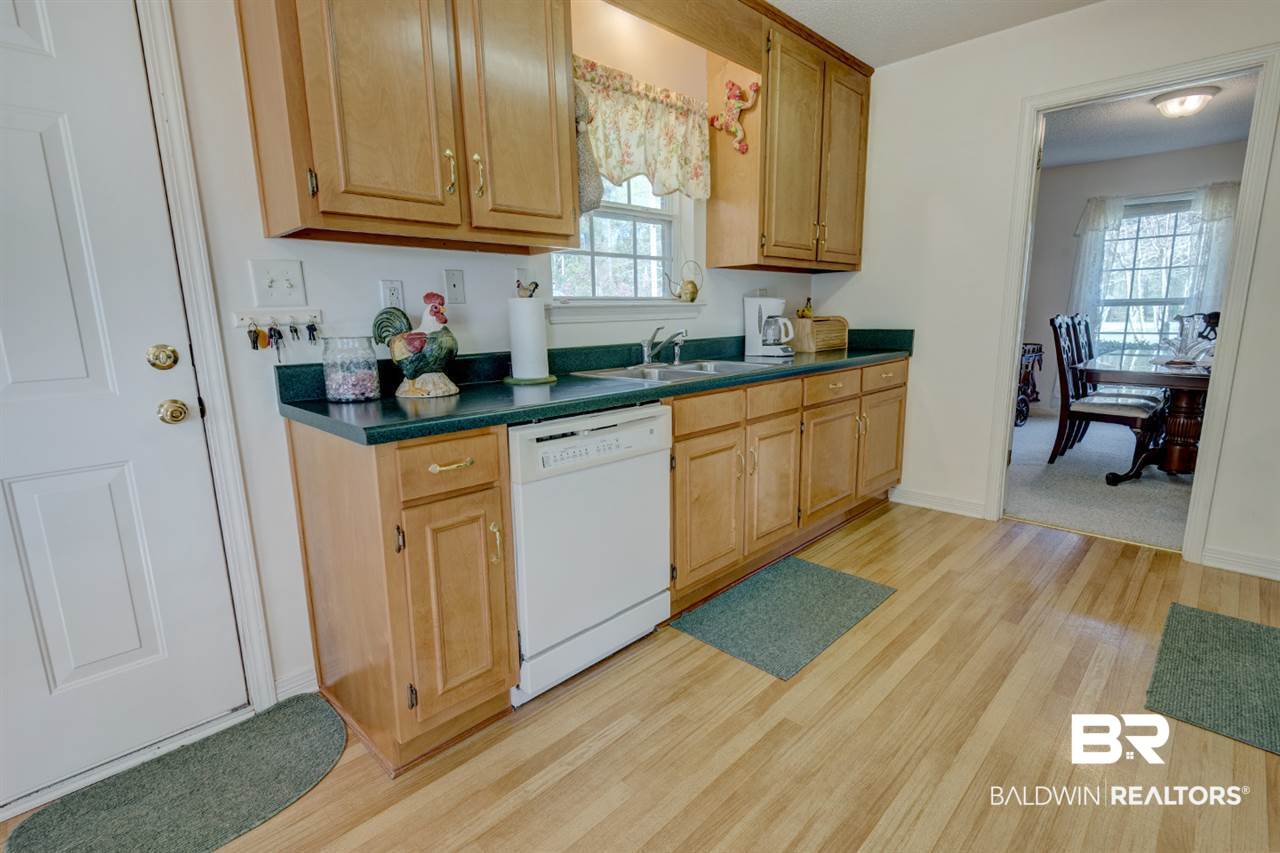 35123 Pine Road South Stapleton, AL 36578 - Photo 9 of 28 Kitchen