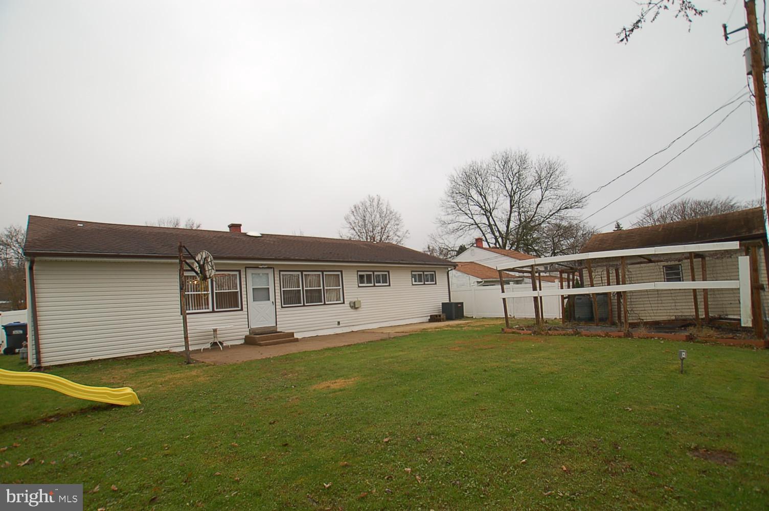 31 Benning Road Claymont, DE 19703 - Photo 4 of 30 Gallery Image 4