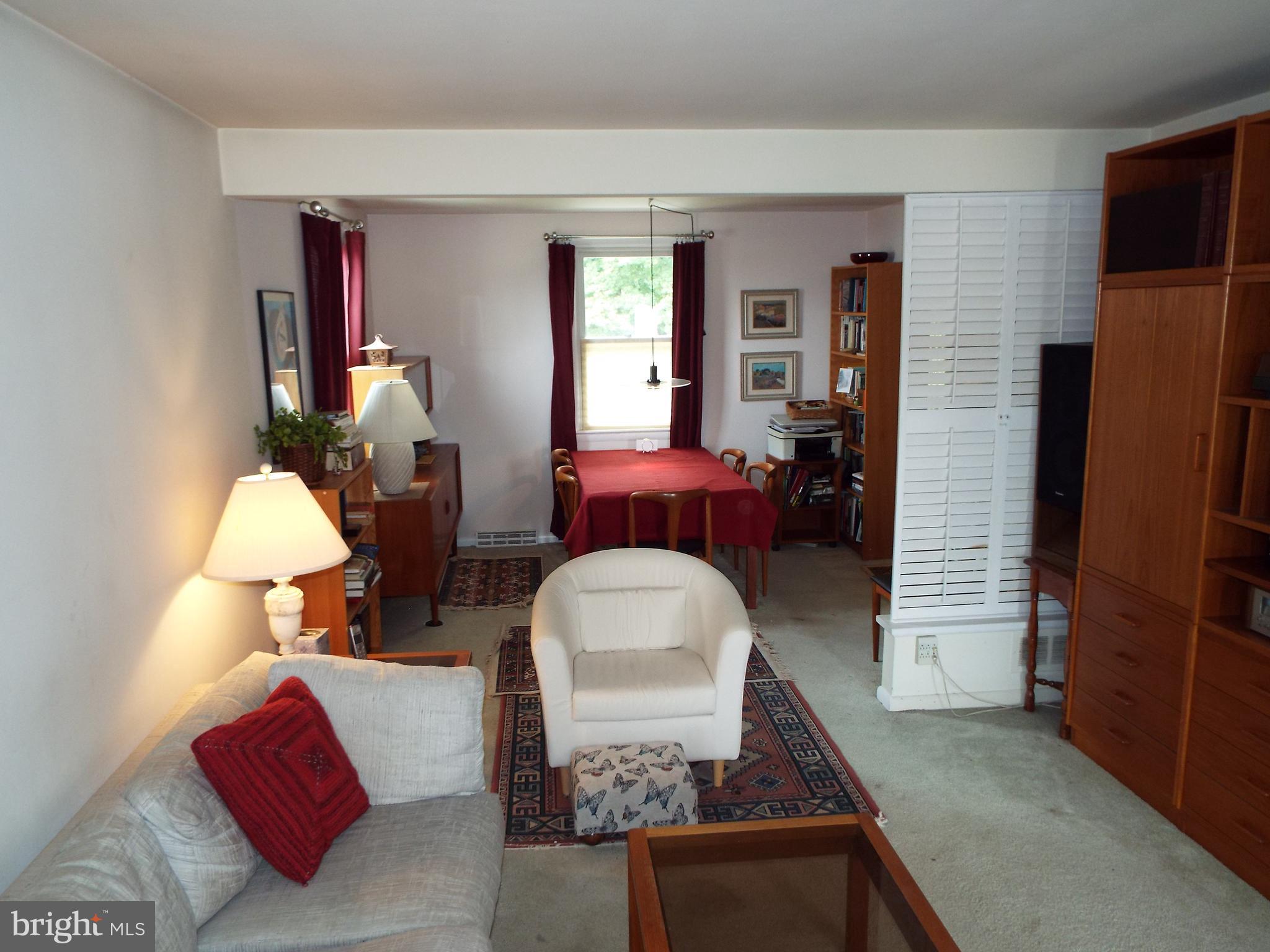 7123 Crestshire Road Baltimore, MD 21222 - Photo 3 of 26
