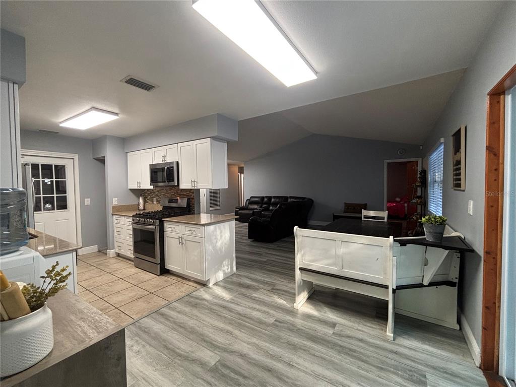 3334 Fox Ridge Drive Winter Haven, FL 33884 - Photo 11 of 51