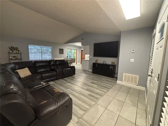 $375,000 | 3334 Fox Ridge Drive, Winter Haven, FL 33884