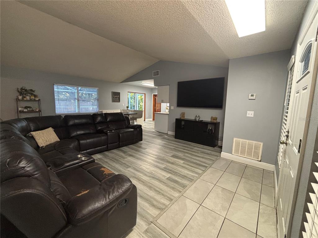 3334 Fox Ridge Drive Winter Haven, FL 33884 - Photo 9 of 51