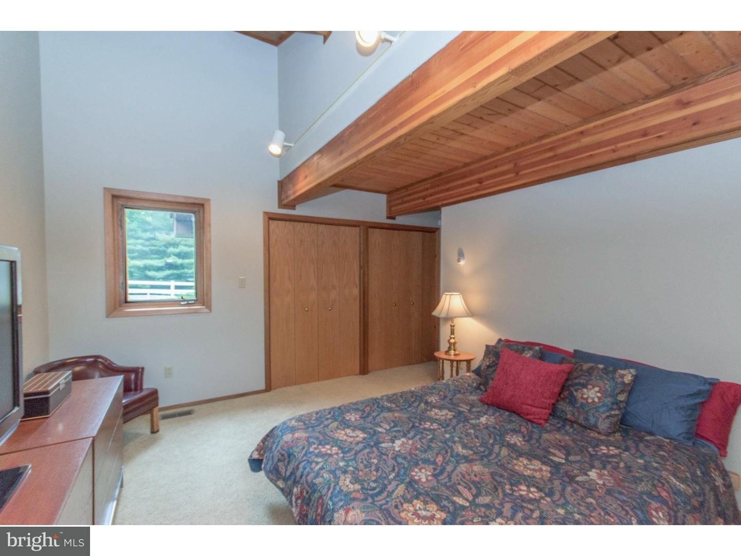 2221 Ranch Road Slatington, PA 18080 - Photo 16 of 25 Gallery Image 16