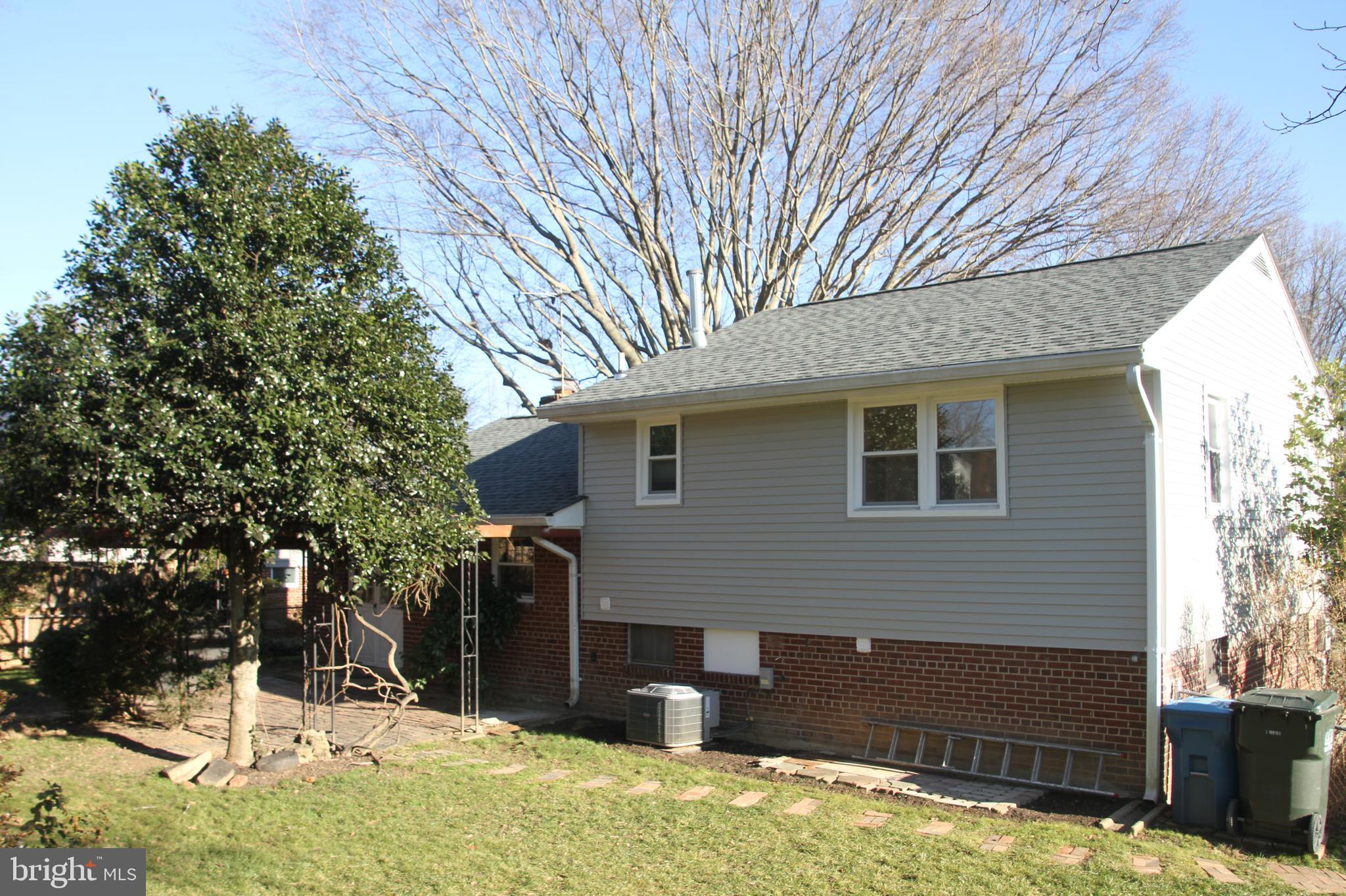 5225 Ravensworth Road Springfield, VA 22151 - Photo 14 of 58