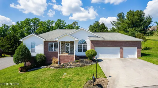 $595,500 | 10501 Almanac Lane, Knoxville, TN 37932