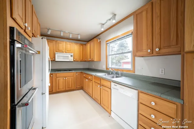 $225,000 | 6062 Ashley Avenue Northeast, Belding, MI 48809