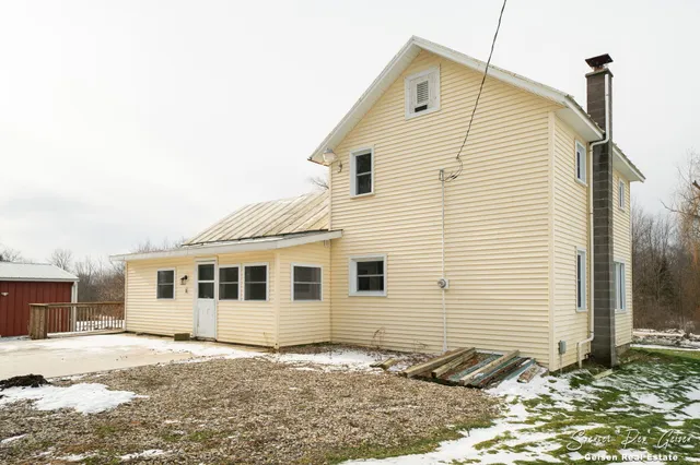 $225,000 | 6062 Ashley Avenue Northeast, Belding, MI 48809