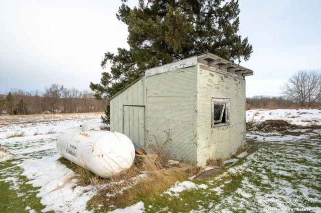 $225,000 | 6062 Ashley Avenue Northeast, Belding, MI 48809