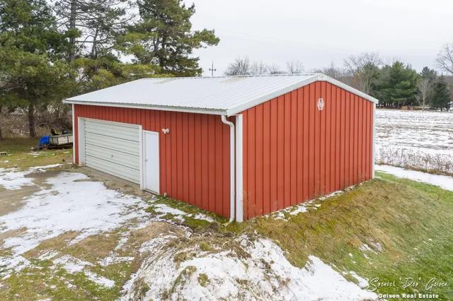 $225,000 | 6062 Ashley Avenue Northeast, Belding, MI 48809