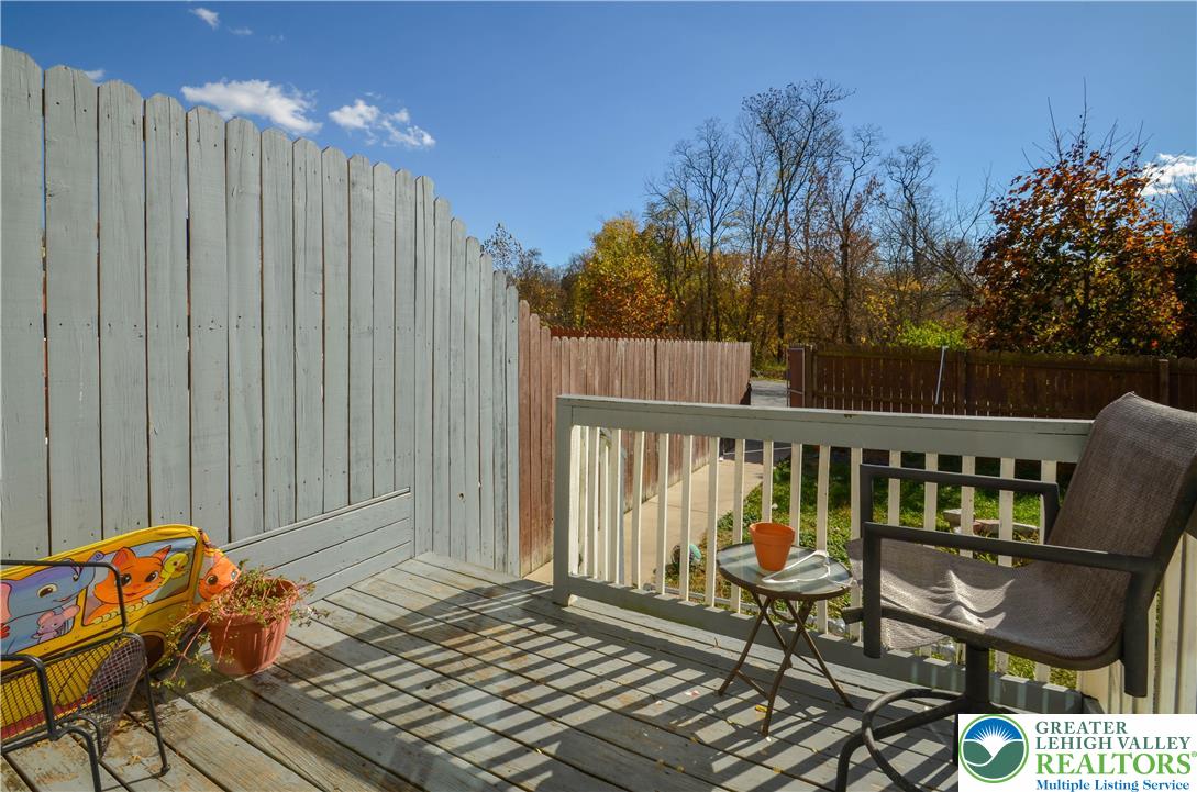 70 Chesapeake Street Lancaster, PA 17602 - Photo 29 of 35 a balcony with table and chairs