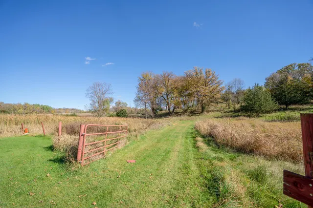 $250,000 | 15125 Old Mill Road, Spicer, MN 56288