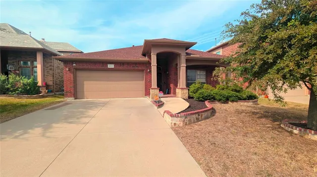 $310,000 | 2317 Half Moon Bay Lane, Fort Worth, TX 76177